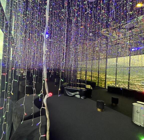 Ginos Dushi Secret For 8 People