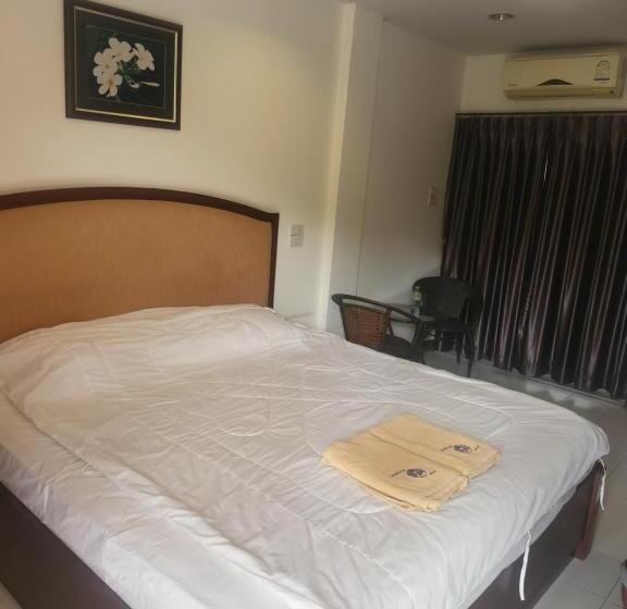 בית מלון כפרי Ekaluk Place Inn