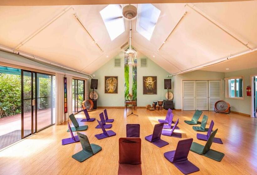 فندق Gardenia Room On Tropical Lush Farm In Haiku, Maui