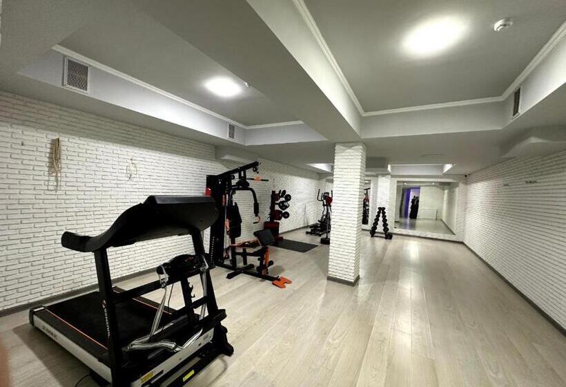 Izza Palace Hotel 150mbs Wifi