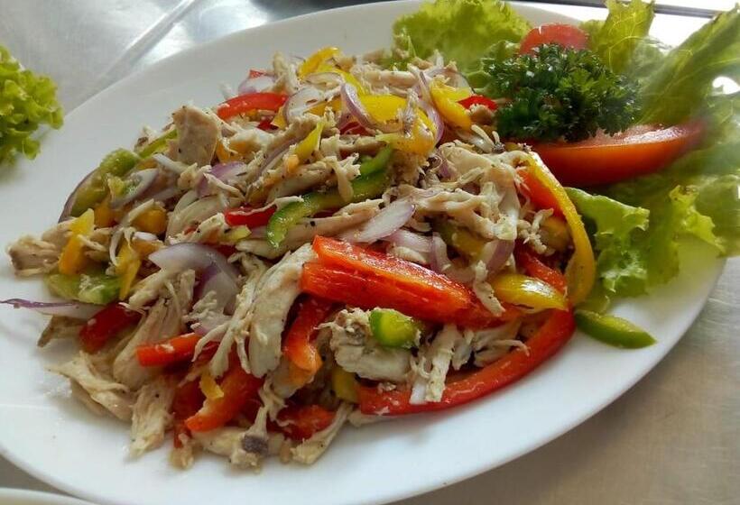 فندق K And K Country Resort