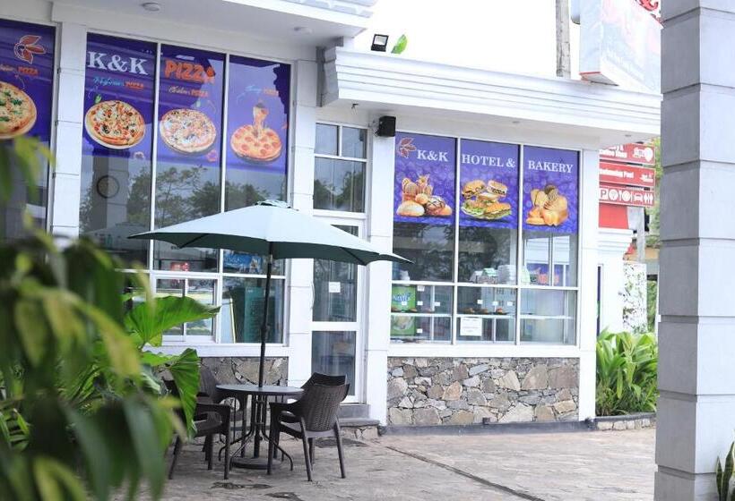 فندق K And K Country Resort