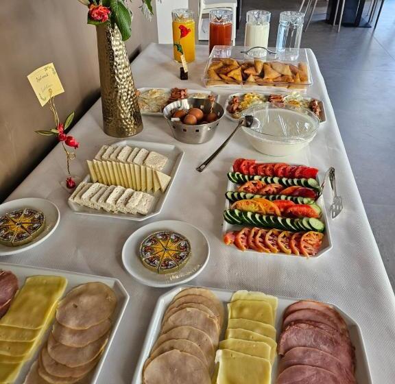 בית מלון כפרי Kaan