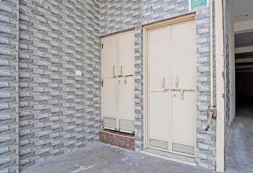 ホテル Oyo Flagship As