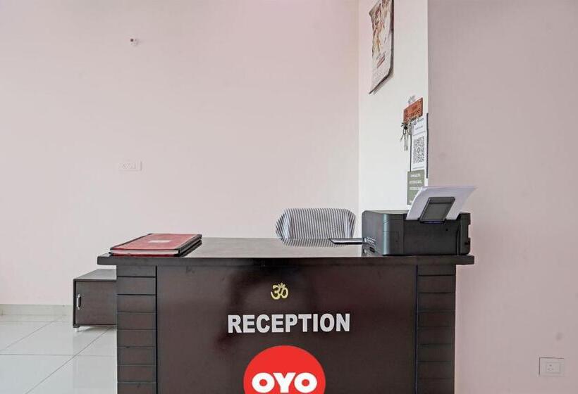 ホテル Oyo Flagship As