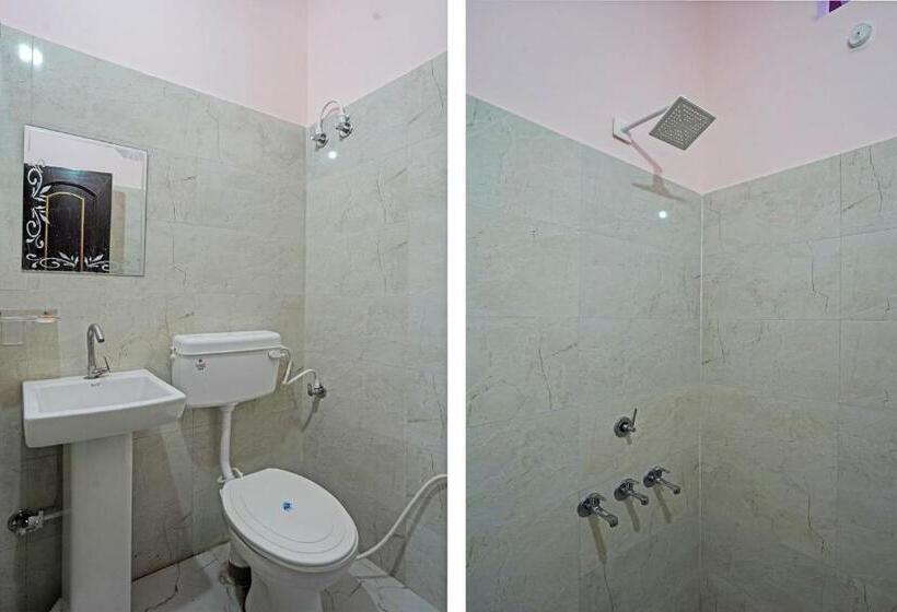 ホテル Oyo Flagship As