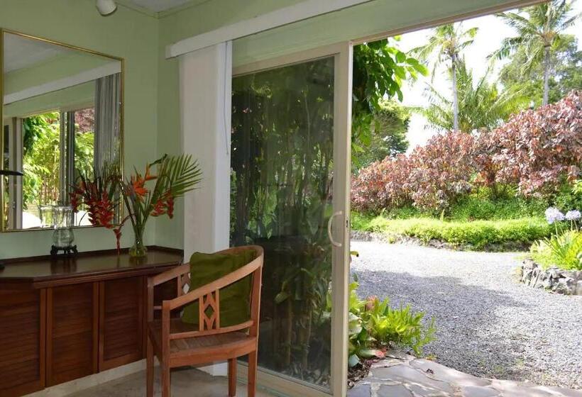 فندق Plumeria Room On A Lush Farm On Maui S North Shore