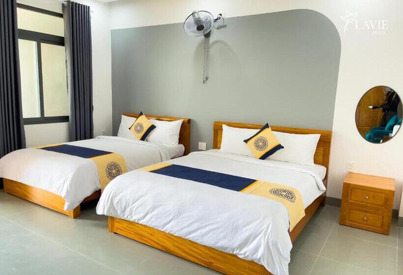 Khách Sạn Lavie Hotel Quảng Ngãi