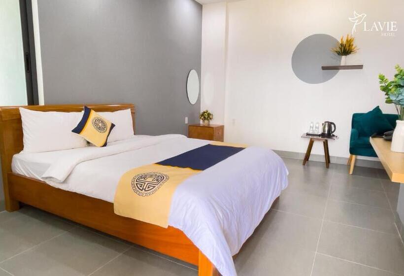Khách Sạn Lavie Hotel Quảng Ngãi