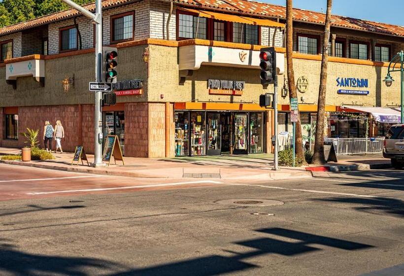 Palm Springs Blue Desert Condo!