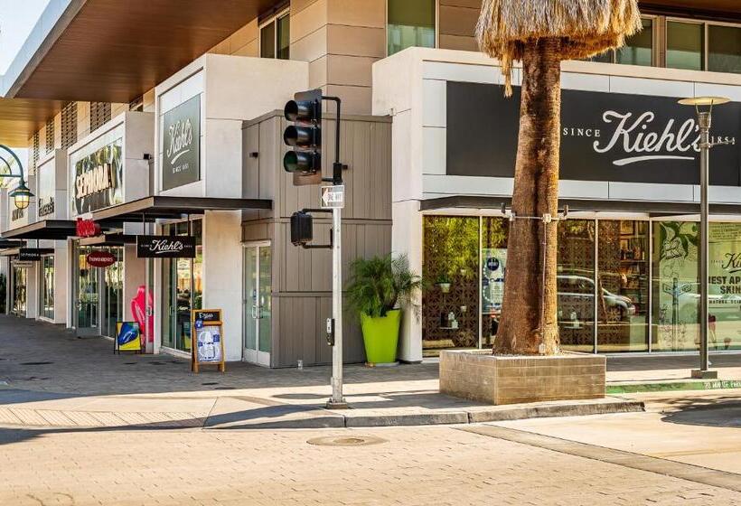 Palm Springs Blue Desert Condo!