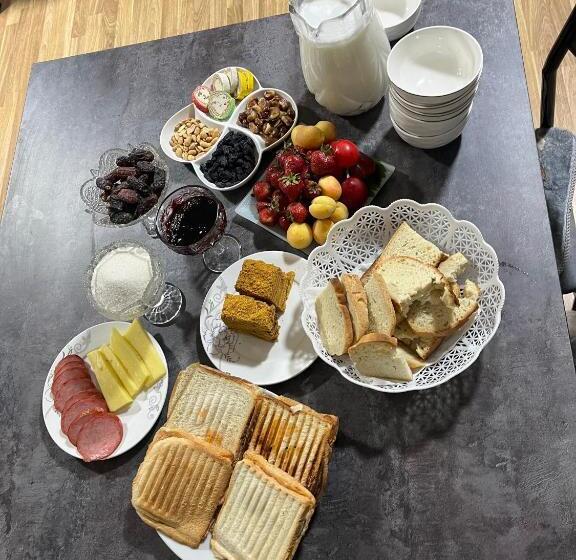 پانسیون Archa Guest House