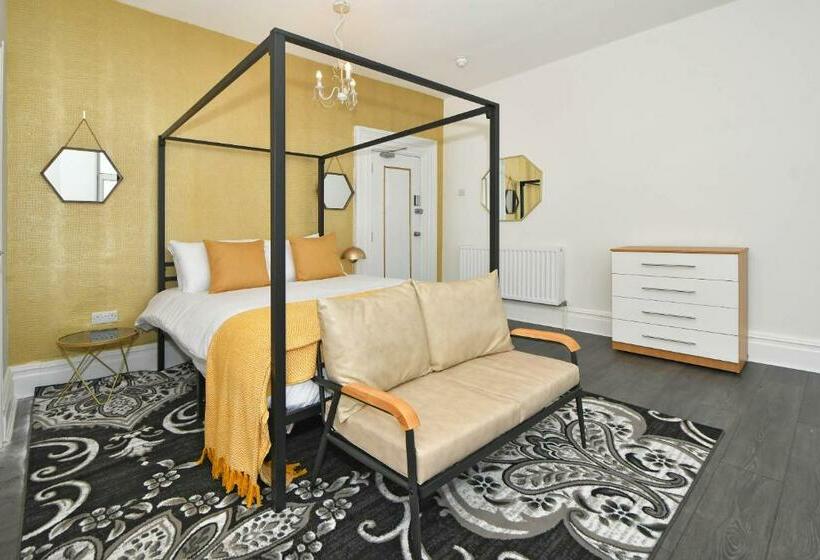 פנסיון One Battison   Affordable Rooms, Suites & Studios In Stoke On Trent