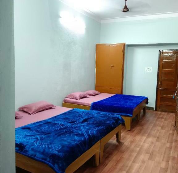 Пансион Shree Maruti Guest House