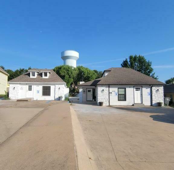 بنسيون Tulsa Hills Saint Francis