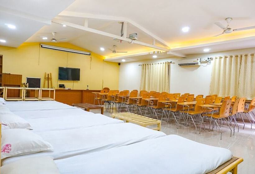 리조트 Fabhotel Vishwakirti Agri