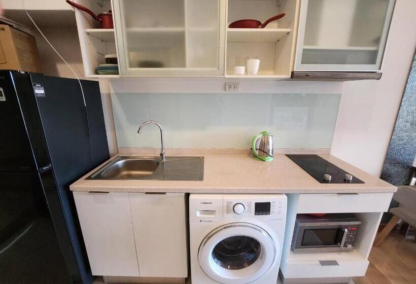 The Astra Condo Large Room 50 Sqm ,sauna And Rooftop Pool