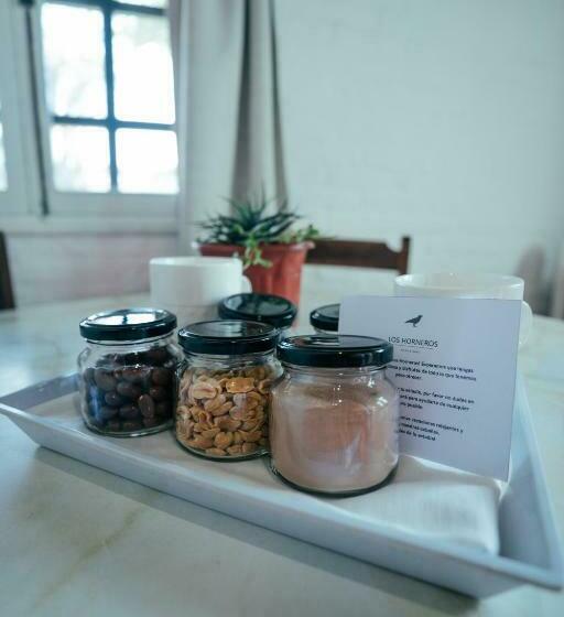 ユースホステル Los Horneros Bungalows