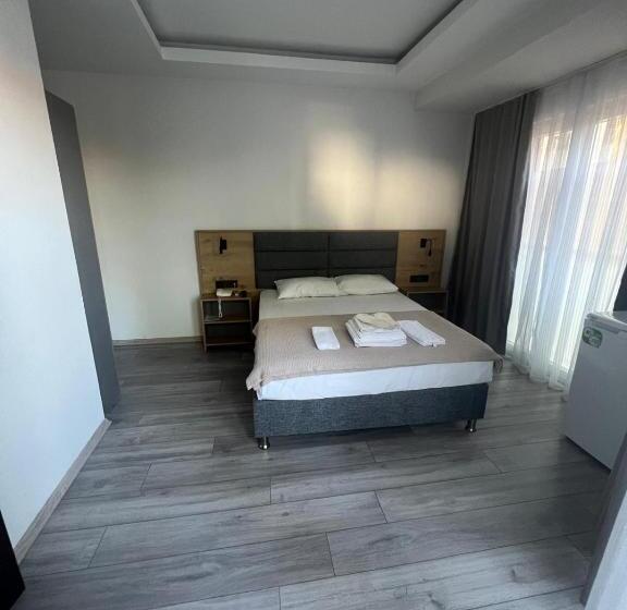 Отель Carla Buyukada