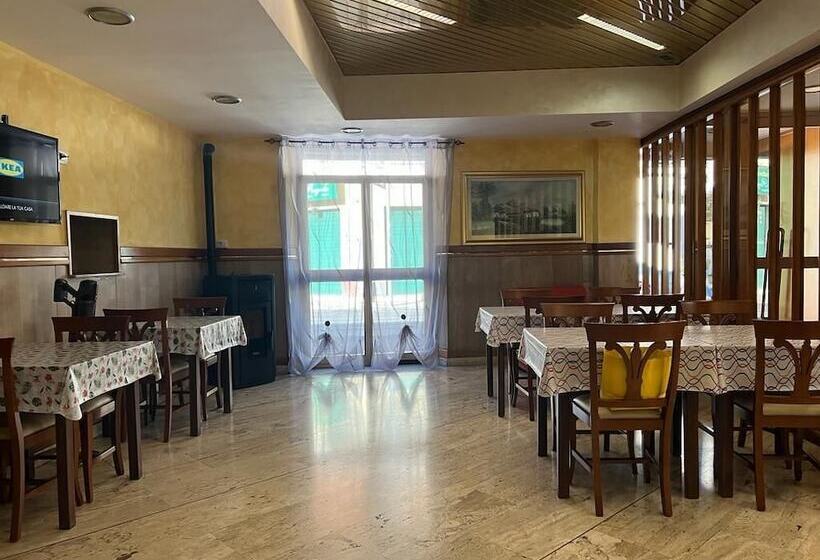 فندق Colosseo Colleferro