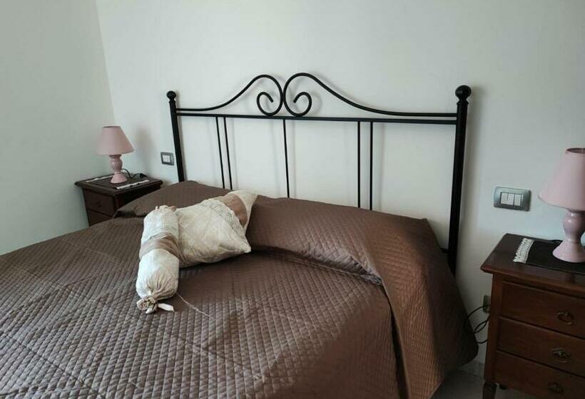 Капсульный Oтель B&b Moma Roof Garden