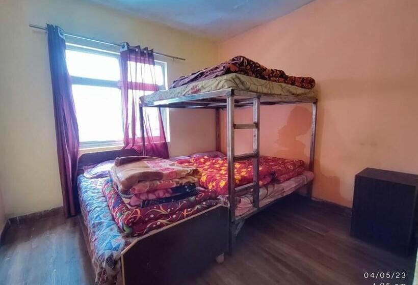 בית מלון כפרי Kedarnath Lodge By Prithvi Yatra