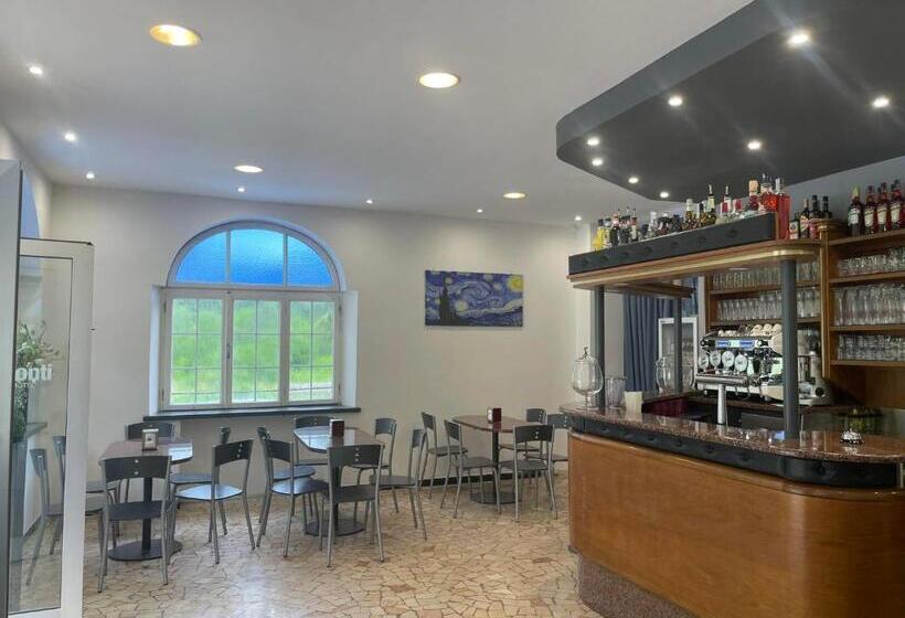 בית מלון כפרי Miramonti