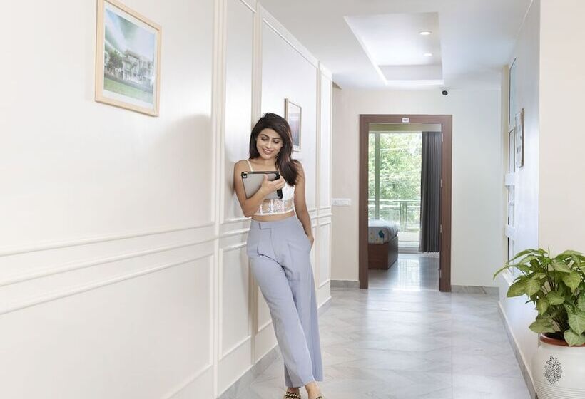 Отель Perch Arbor Cyber City