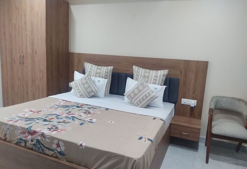 Отель Perch Arbor Cyber City