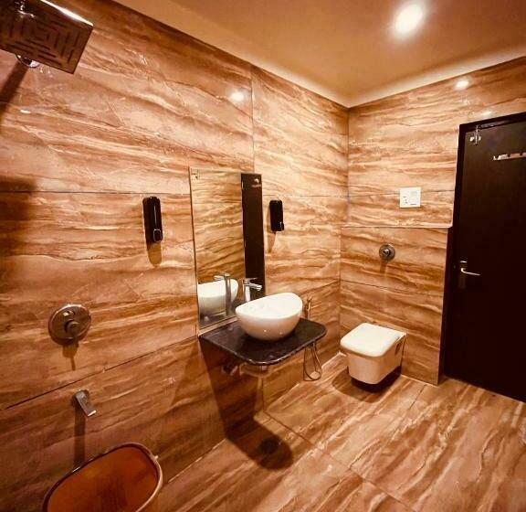 בית מלון כפרי The Pacific   Top Rated And Most Awarded Property In Haridwar