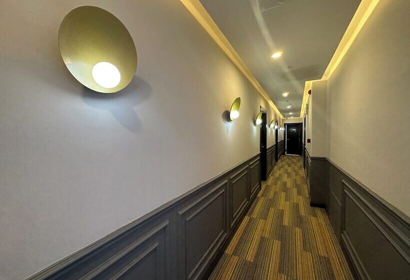 فندق The Great Airport