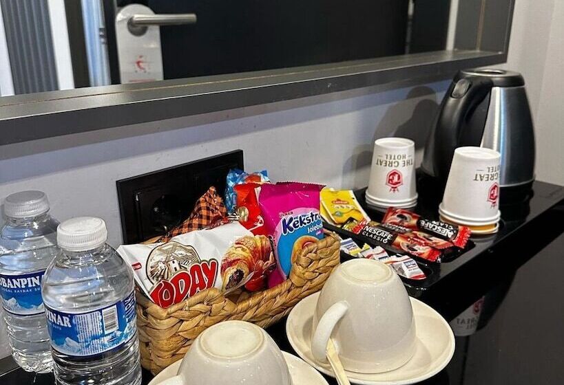 فندق The Great Airport