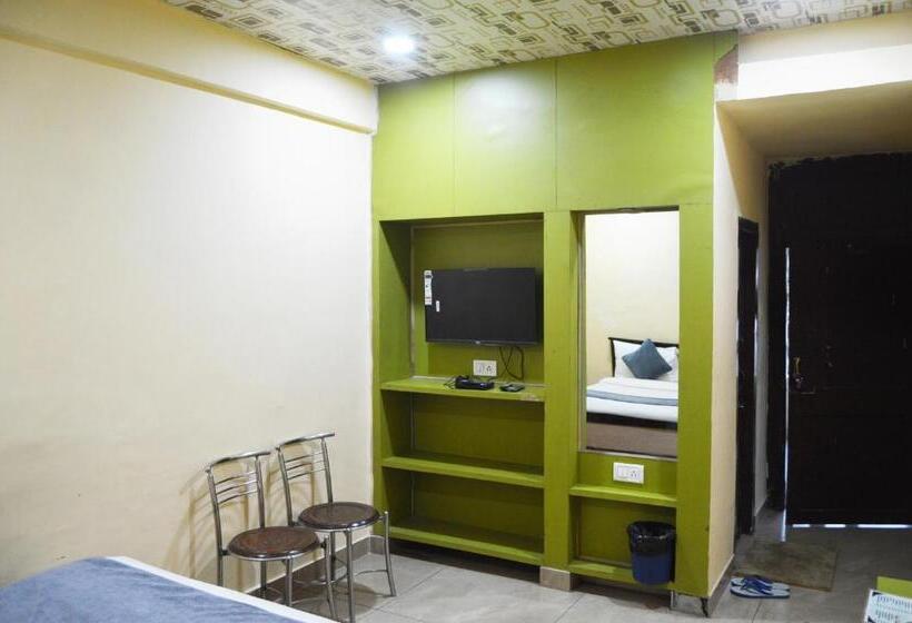 The Jh Hotel Mountabu   200 Mtrs From Nakki Lake