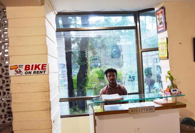 The Jh Hotel Mountabu   200 Mtrs From Nakki Lake