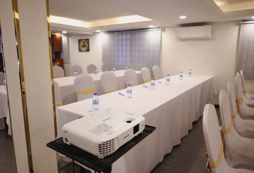 Nimith Hotel & Restaurant