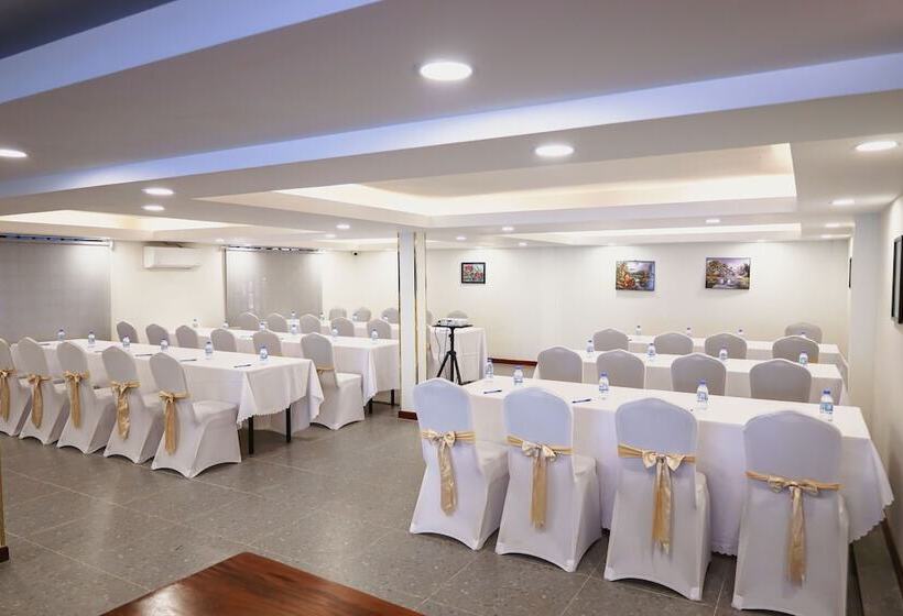 Nimith Hotel & Restaurant