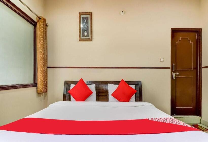 Oyo Hotel City Palace