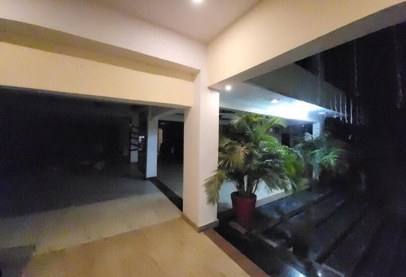 ペンション Utsav Vatika