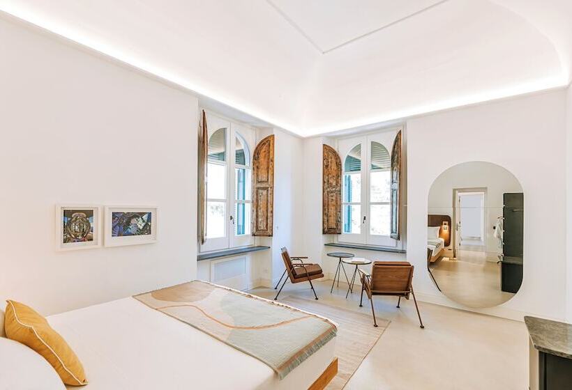 אתר נופש Faro Punta Imperatore