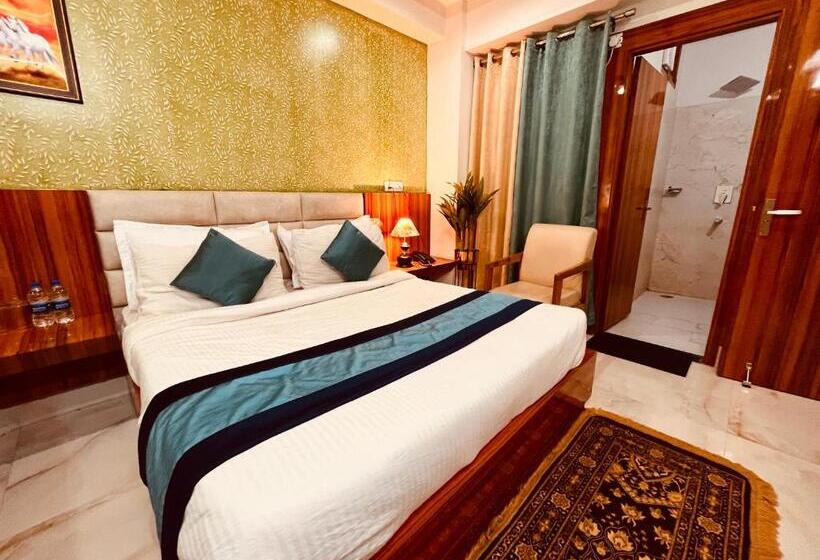 Tirath View Central Hotel   A Comfortable Stay
