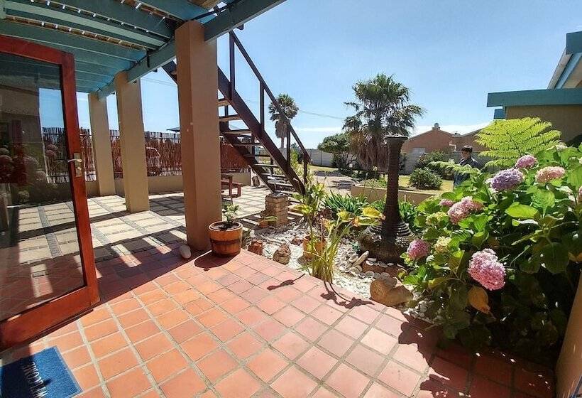 فندق صغير Fisherhaven Travellers Lodge