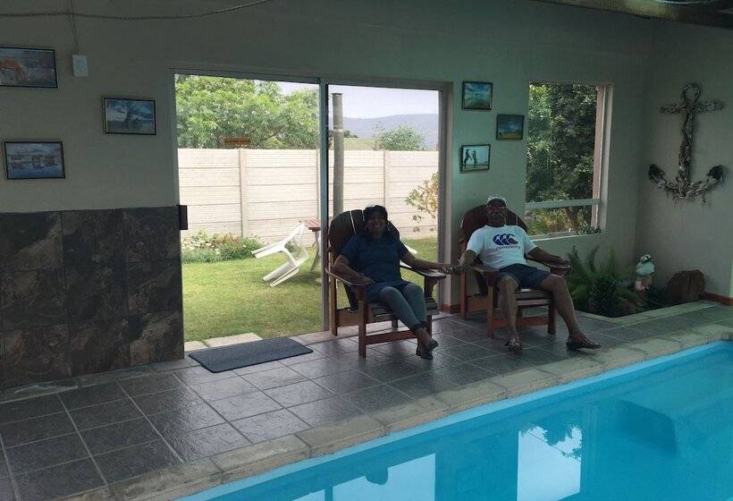 فندق صغير Fisherhaven Travellers Lodge