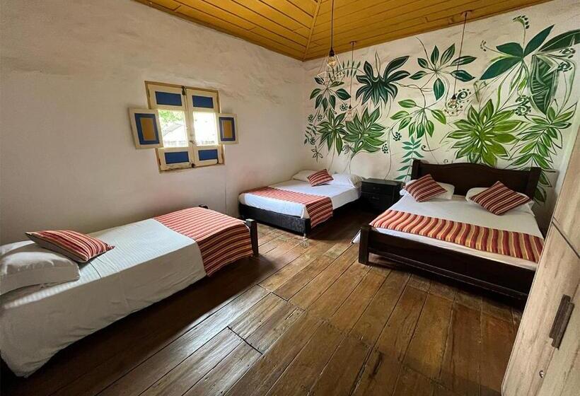 فندق صغير Hostal Ciudad De Segorbe