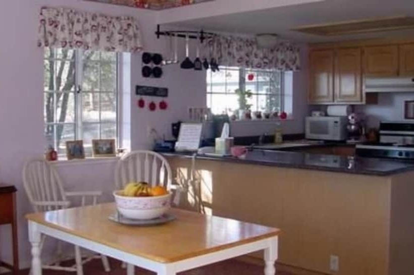 住宿加早餐  Apple Blossom Inn