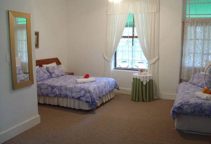 مبيت وإفطار District Six Guesthouse