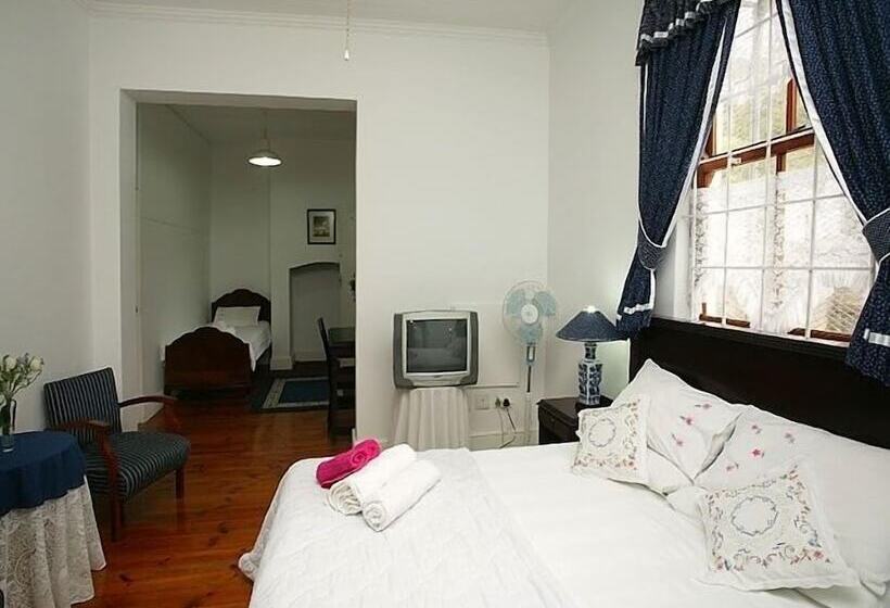 مبيت وإفطار District Six Guesthouse