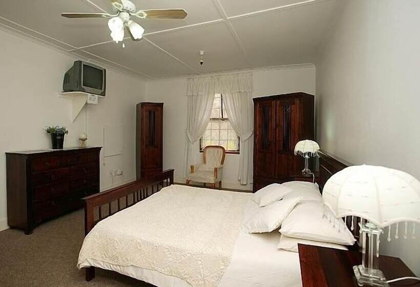 مبيت وإفطار District Six Guesthouse