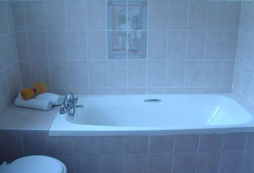 مبيت وإفطار District Six Guesthouse