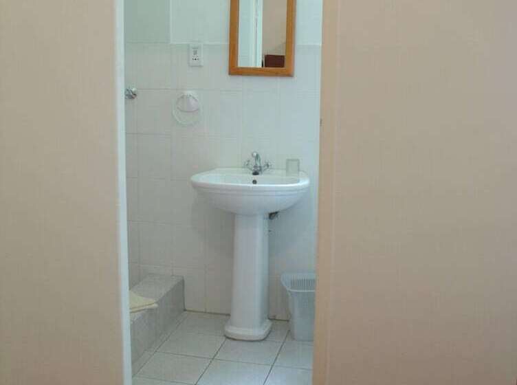 مبيت وإفطار District Six Guesthouse