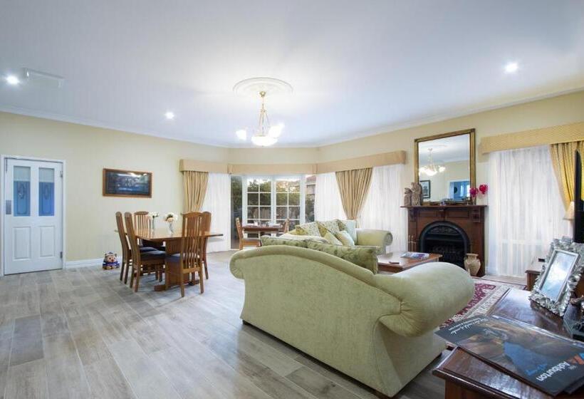 مبيت وإفطار Durham Lodge